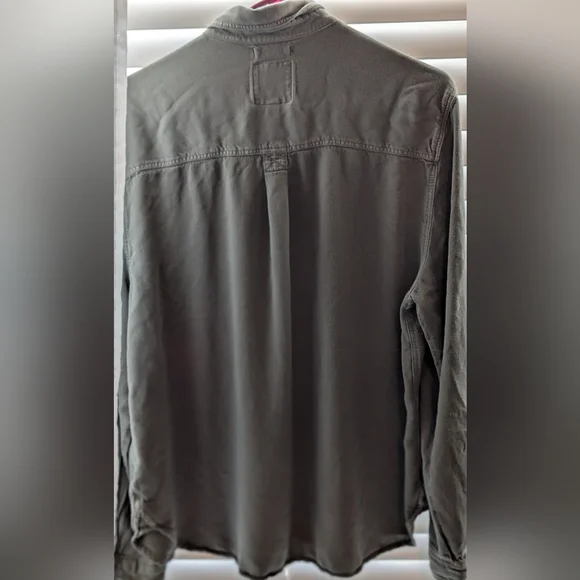 American Eagle Soft Shirt - Picture 3 of 3